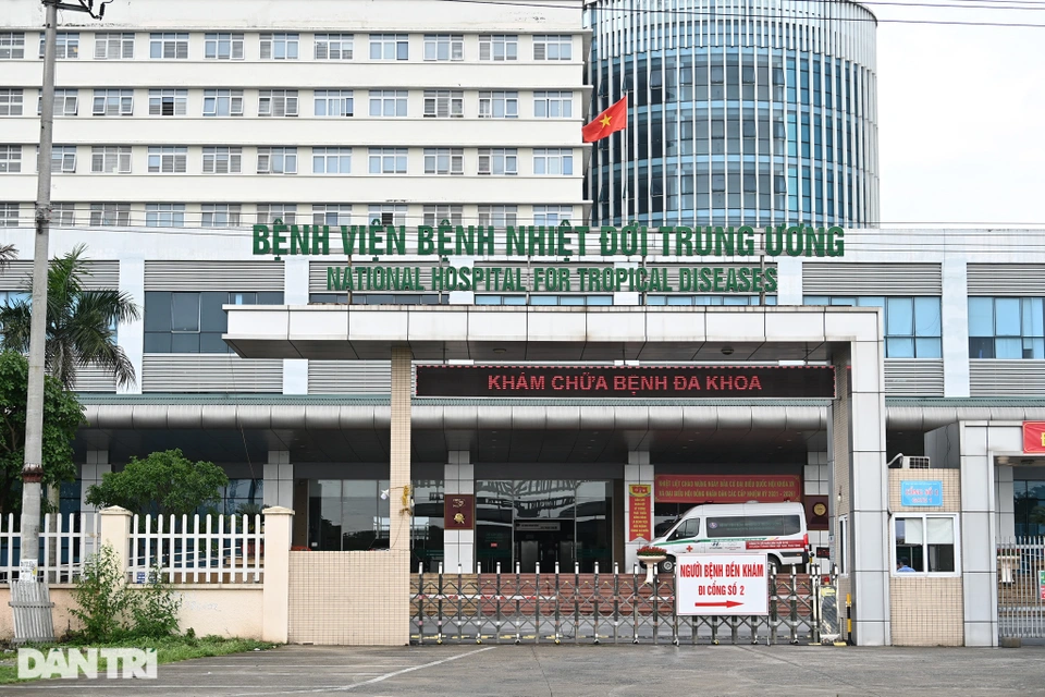 Điều dưỡng 4 Benh vien Benh Nhiet doi TW