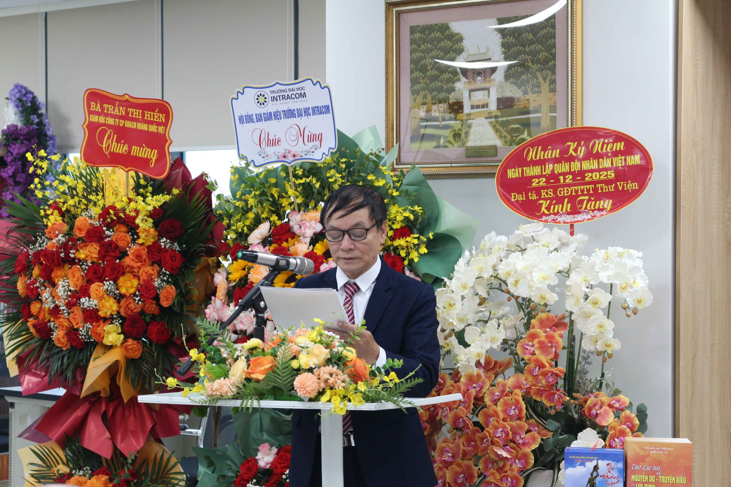 Trường Đại Học Intracom Khai Trương Trung Tâm Thông Tin thư Viện, Lan Tỏa Văn Hóa Đọc, Mở Rộng Cánh Cửa Tri Thức 3 IMG 5708 11zon scaled