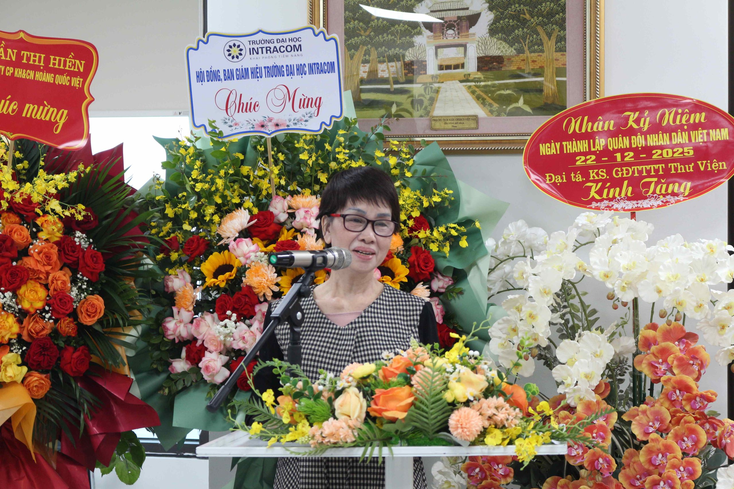 Trường Đại Học Intracom Khai Trương Trung Tâm Thông Tin thư Viện, Lan Tỏa Văn Hóa Đọc, Mở Rộng Cánh Cửa Tri Thức 4 IMG 5726 11zon 1 scaled