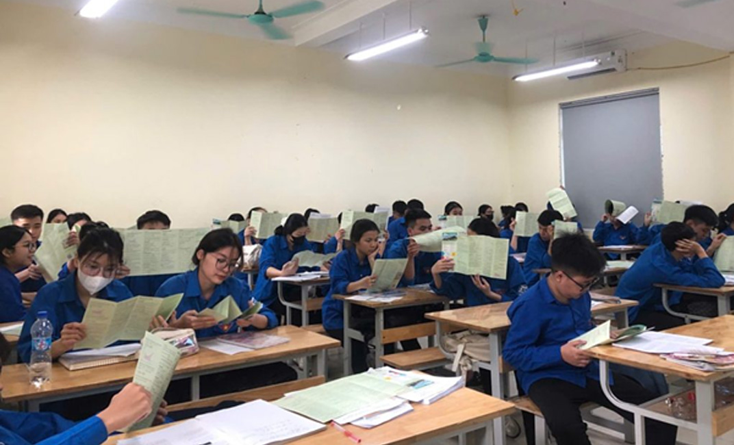 Tư vấn tuyển sinh tại trường THPT Nguyên Hồng - Bắc Giang 2025 2 tu van tuyen sinh tai truong thpt nguyen hong bac giang